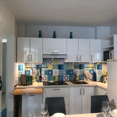 Ponderosa Ocean View Apartament